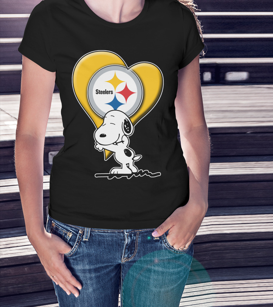Snoopy Hugging Heart Steelers Logo Pittsburgh Steelers Fan Gear T-Shirt