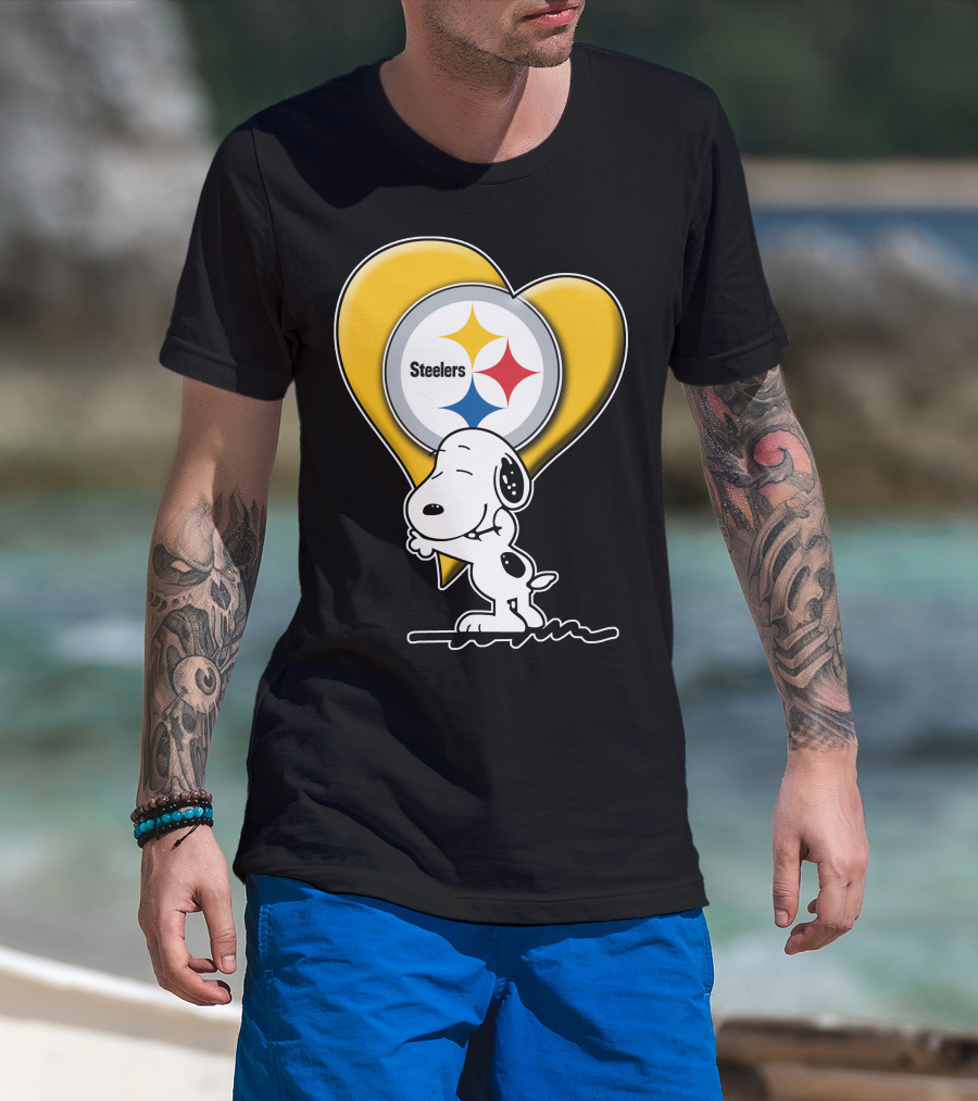 Snoopy Hugging Heart Steelers Logo Pittsburgh Steelers Fan Gear T-Shirt
