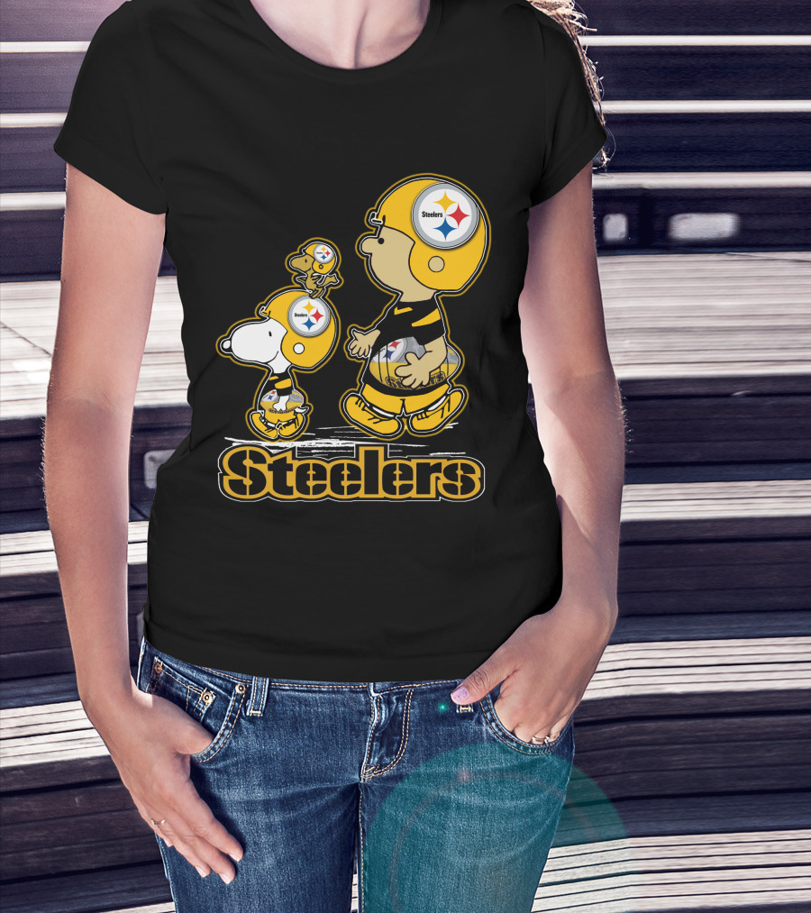 Snpfootball Pittsburgh Steelers Charlie Brown And Snoopy Peanuts Steelers Helmets T-Shirt