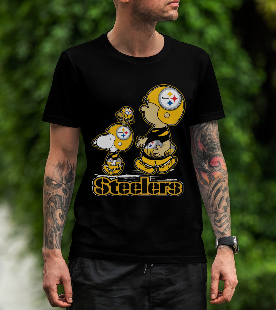 Snpfootball Pittsburgh Steelers Charlie Brown And Snoopy Peanuts Steelers Helmets T-Shirt