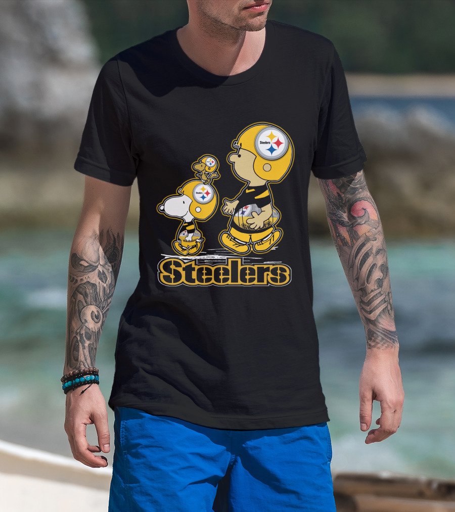 Snpfootball Pittsburgh Steelers Charlie Brown And Snoopy Peanuts Steelers Helmets T-Shirt