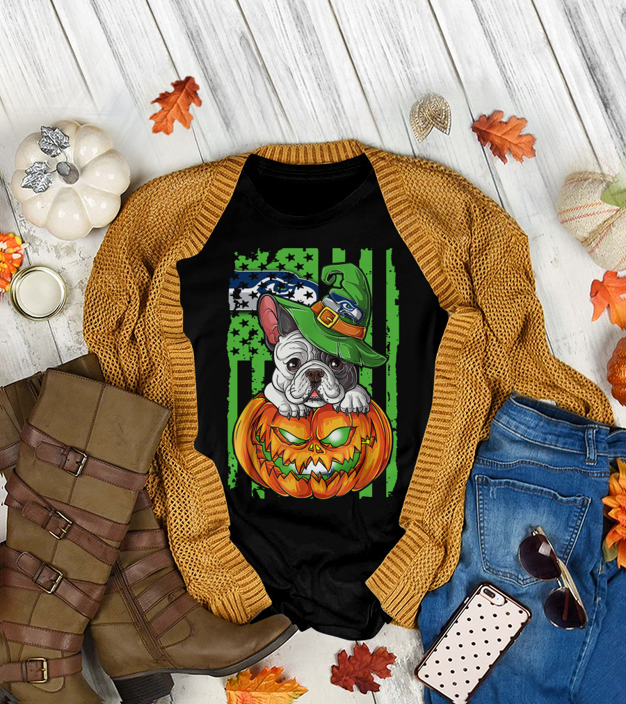 Hlw Bulldog Seattle Seahawks Halloween Pumpkin Wizard Hat T-Shirt