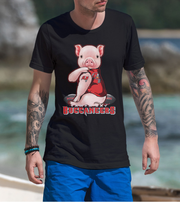 Tampa Bay Buccaneers Pig Football Fan T-Shirt