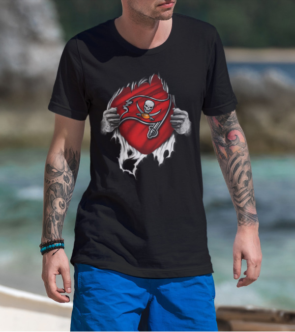 Torn Flag Of The Tampa Bay Buccaneers With Skulls And Swords T-Shirt