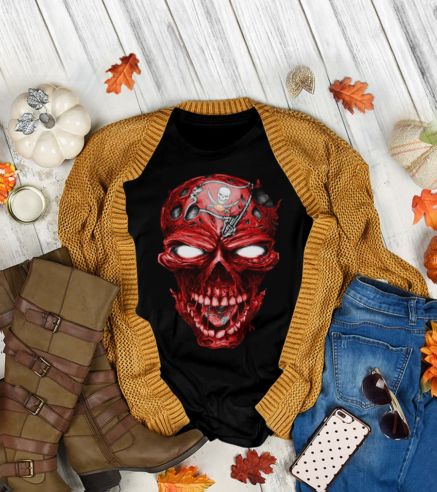 Skull V2 Tampa Bay Buccaneers Logo Red Skull T-Shirt