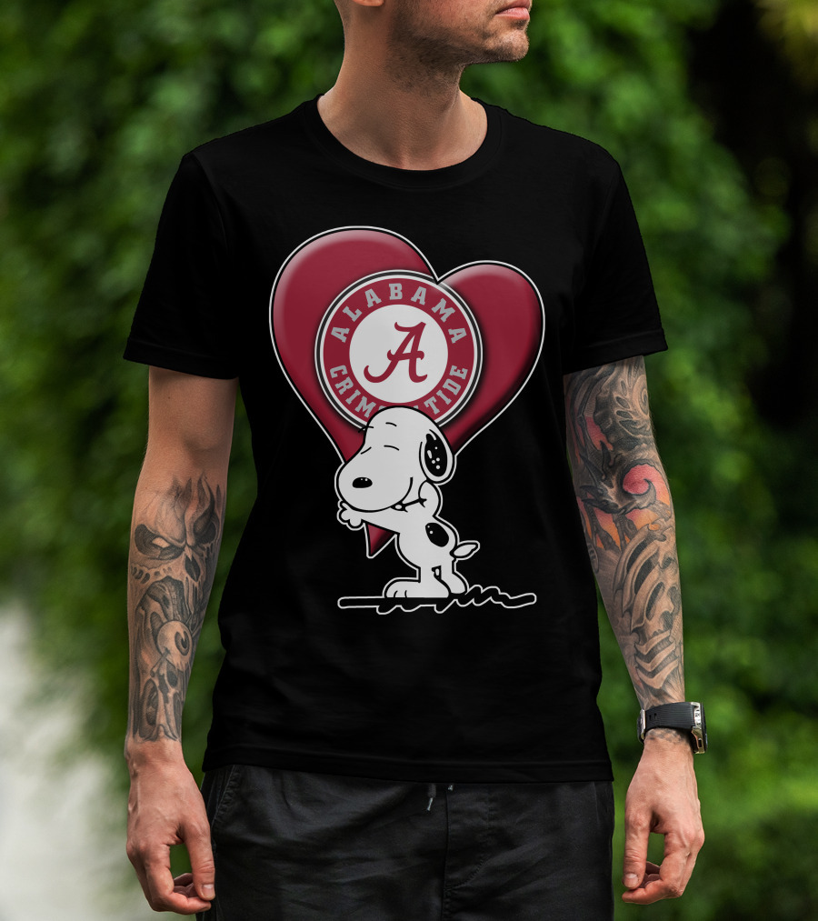 Snoopy Hugging Alabama Crimson Tide Heart T-Shirt