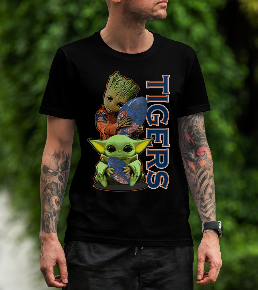 Grzd Auburn Tigers Baby Yoda And Groot Football T-Shirt