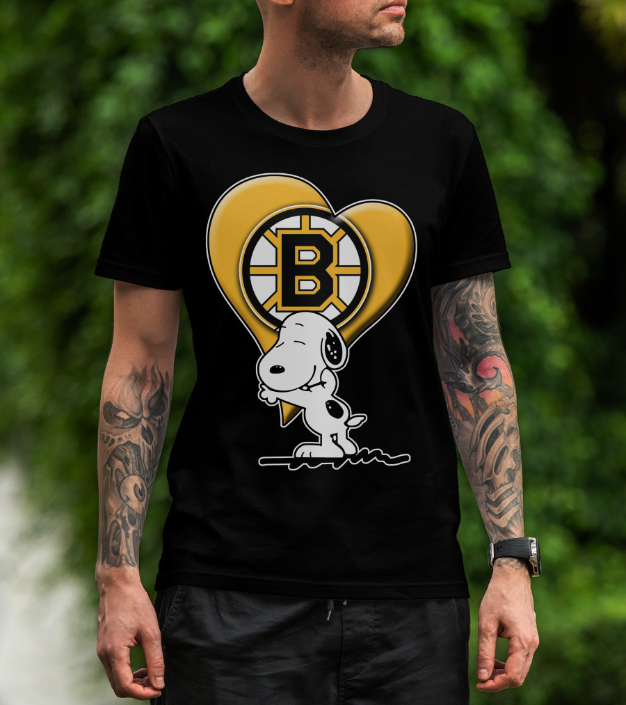 Snoopy Heart Boston Bruins Logo Hug T-Shirt