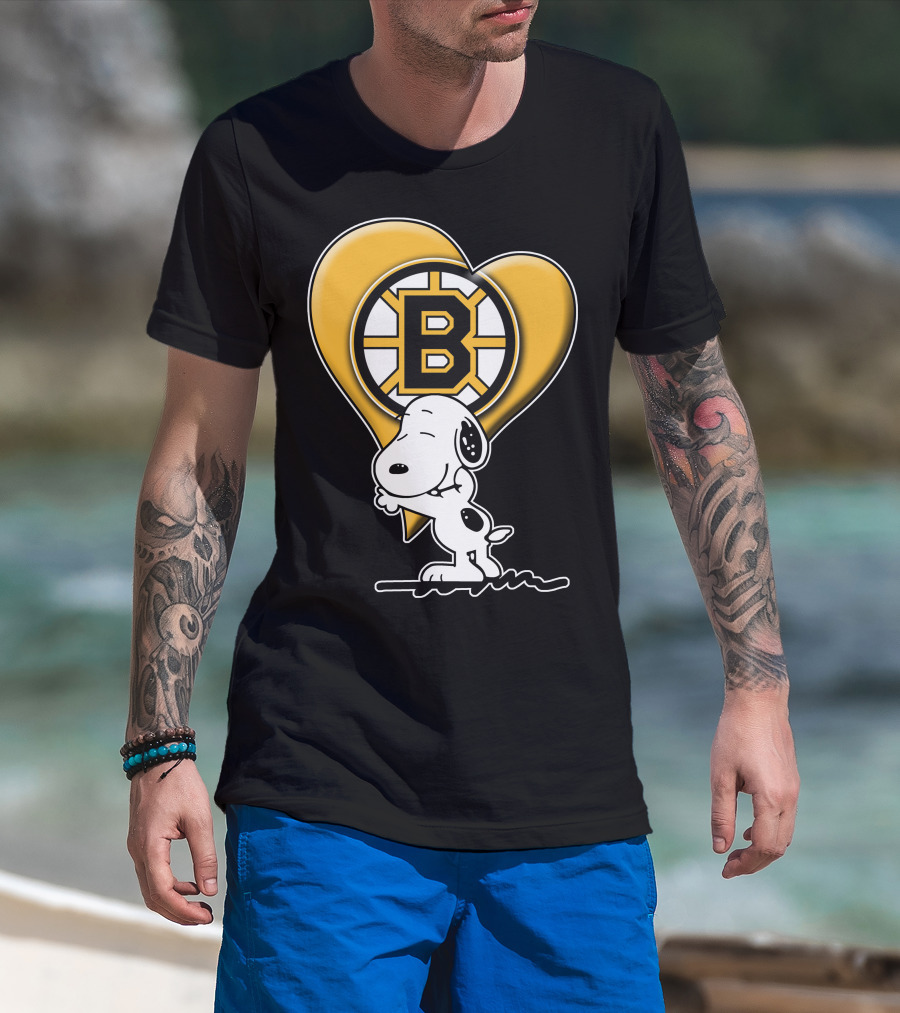 Snoopy Heart Boston Bruins Logo Hug T-Shirt