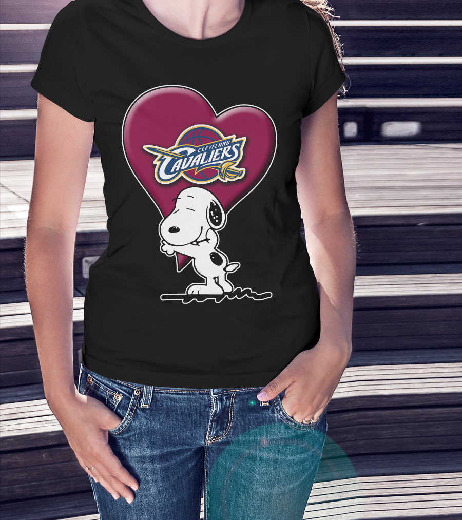 Snp V1 Cleveland Cavaliers Heart Basketball Snoopy Hugging T-Shirt