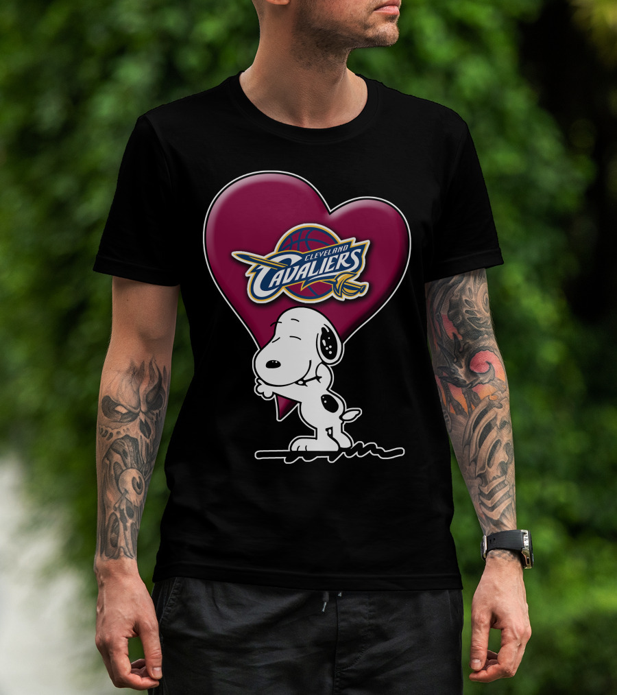 Snp V1 Cleveland Cavaliers Heart Basketball Snoopy Hugging T-Shirt