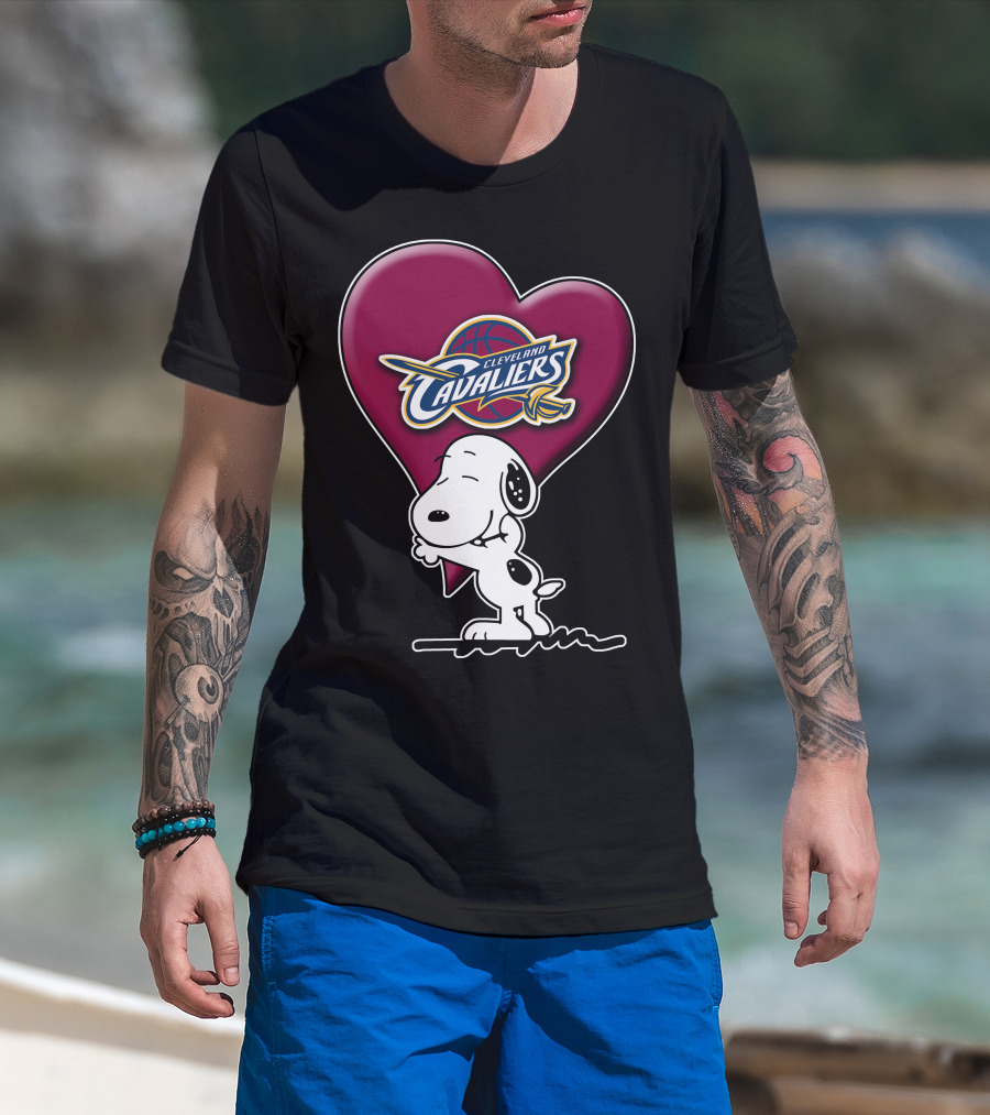 Snp V1 Cleveland Cavaliers Heart Basketball Snoopy Hugging T-Shirt