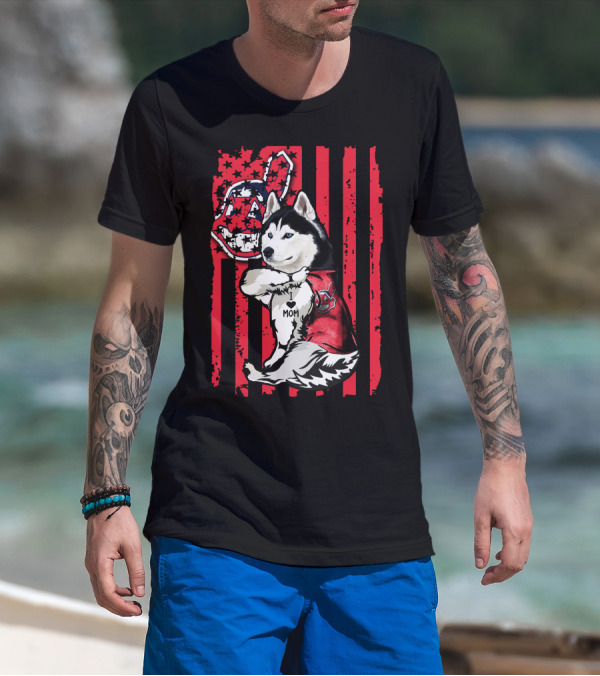 Siberian Husky Cleveland Indians American Flag Baseball Fanatic Mom T-Shirt
