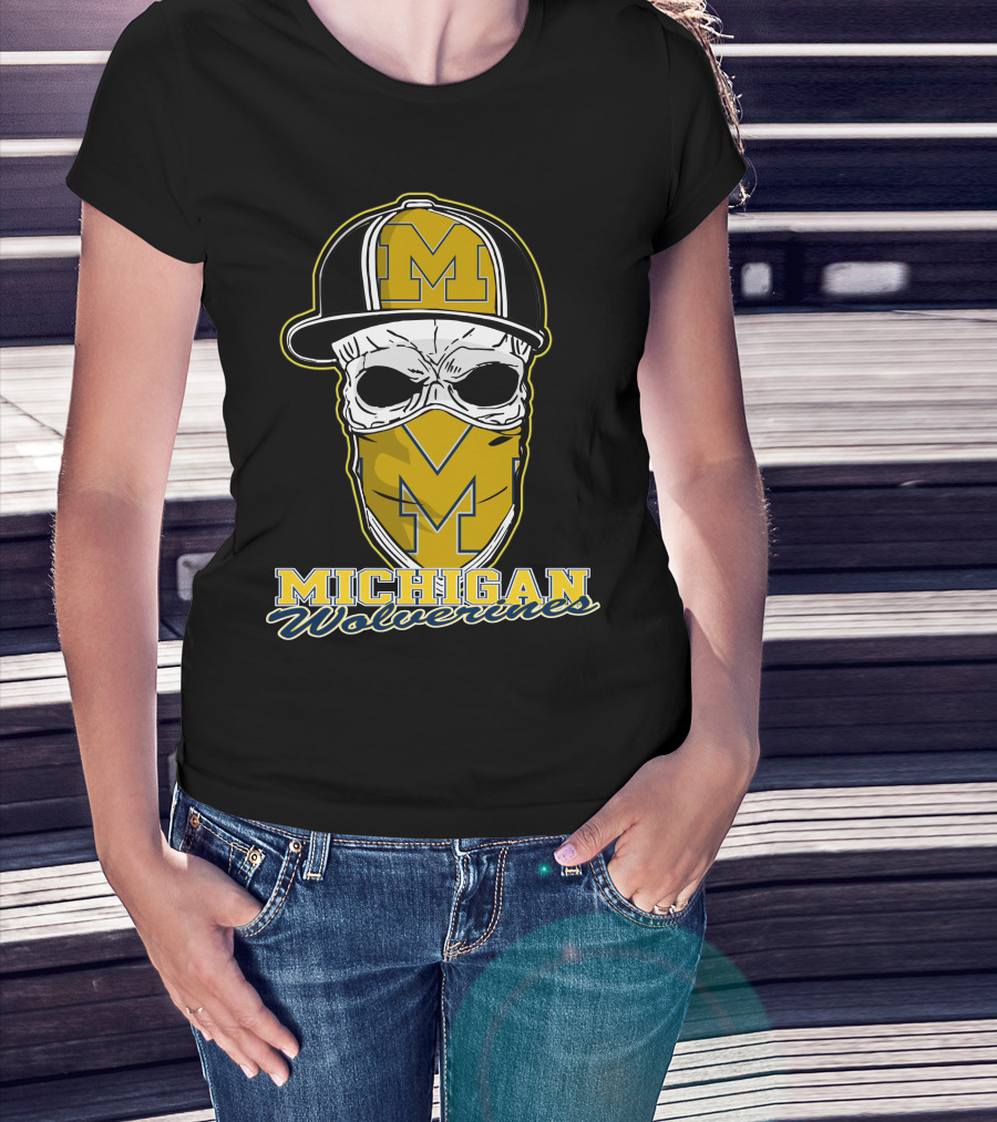 Michigan Wolverines Skull Hat M T-Shirt
