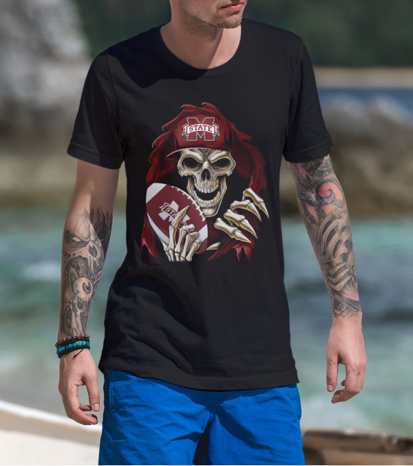 Skullbong Mississippi State Bulldogs Skeleton Holding Football T-Shirt