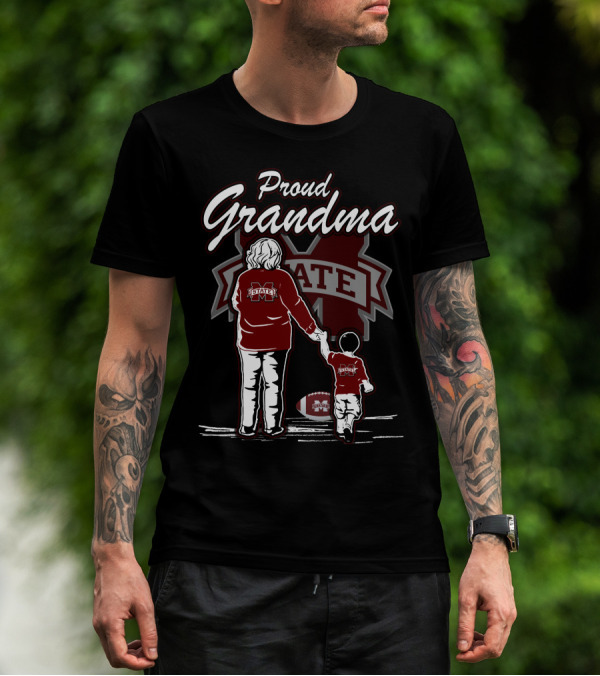 Proud Grandma Mississippi State Bulldogs Vintage Style Family Football Fan T-Shirt