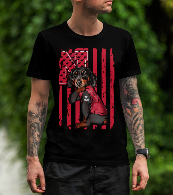 Dachshund I Love Mom Nebraska Cornhuskers USA Flag T-Shirt
