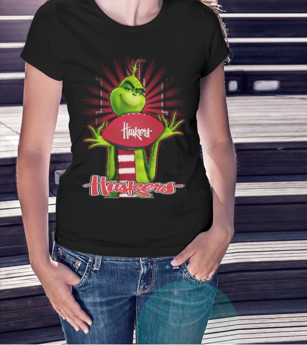 Grinch Holding Huskers Football Nebraska Cornhuskers T-Shirt