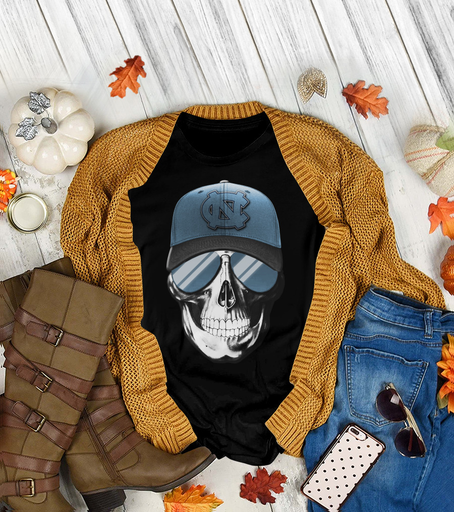 North Carolina Tar Heels Skull Wearing Logo Cap T-Shirt