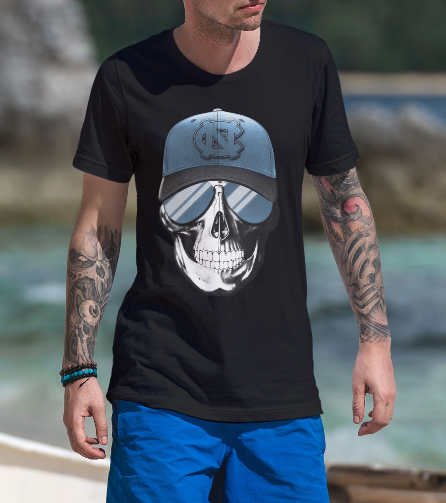 North Carolina Tar Heels Skull Wearing Logo Cap T-Shirt