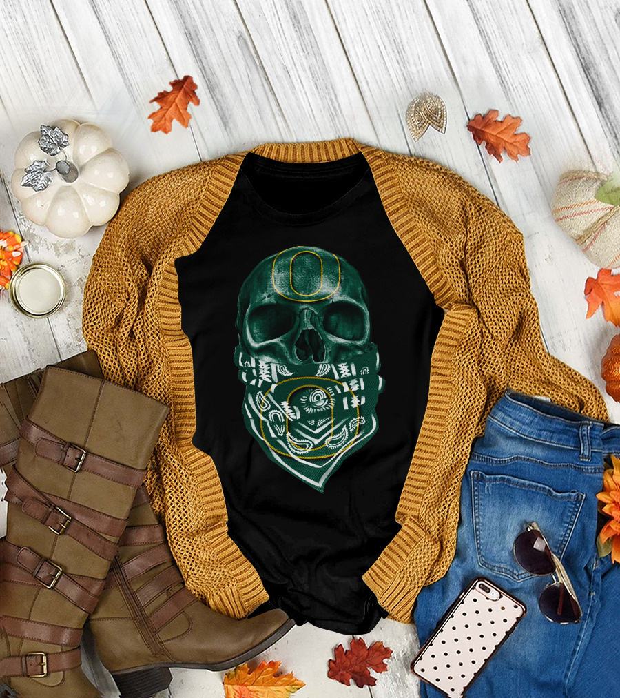 Skull with Oregon Ducks O Logo Bandana T-Shirt
