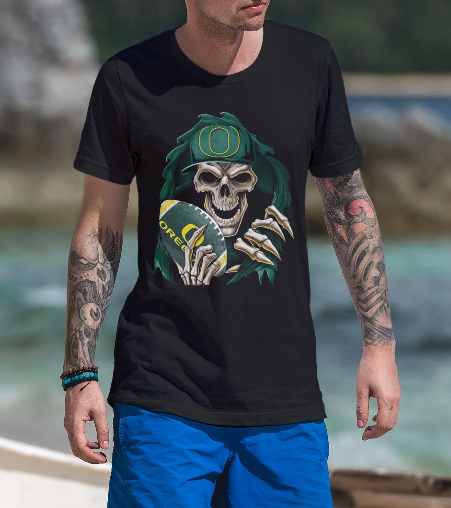Skullbong Oregon Ducks Skeleton Holding Football T-Shirt