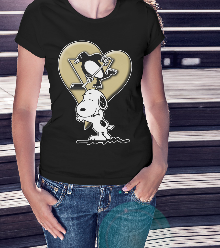 Snoopy Heart Hockey Pittsburgh Penguins Snp T-Shirt