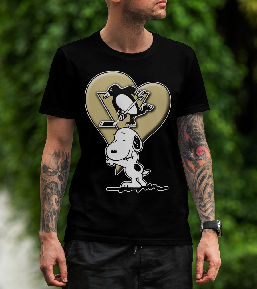 Snoopy Heart Hockey Pittsburgh Penguins Snp T-Shirt