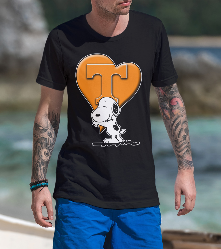 Snp V1 Tennessee Volunteers Snoopy Heart T-Shirt
