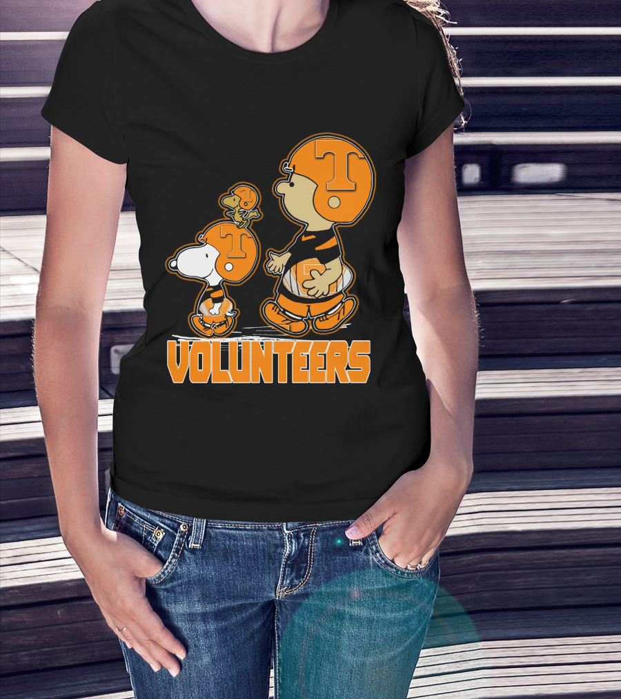Snpfootball Tennessee Volunteers Peanuts Characters With Helmets T-Shirt