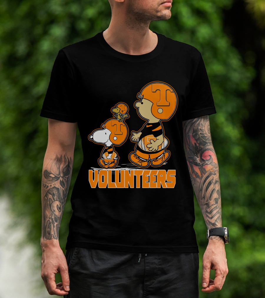 Snpfootball Tennessee Volunteers Peanuts Characters With Helmets T-Shirt