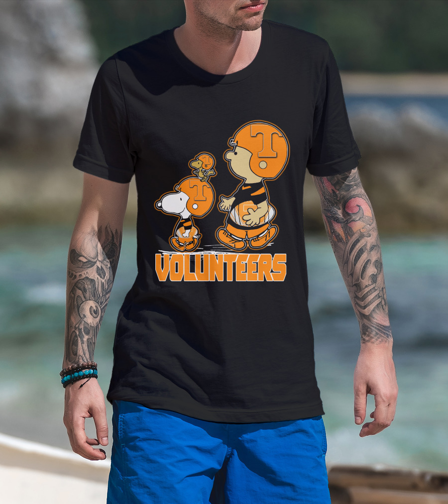 Snpfootball Tennessee Volunteers Peanuts Characters With Helmets T-Shirt