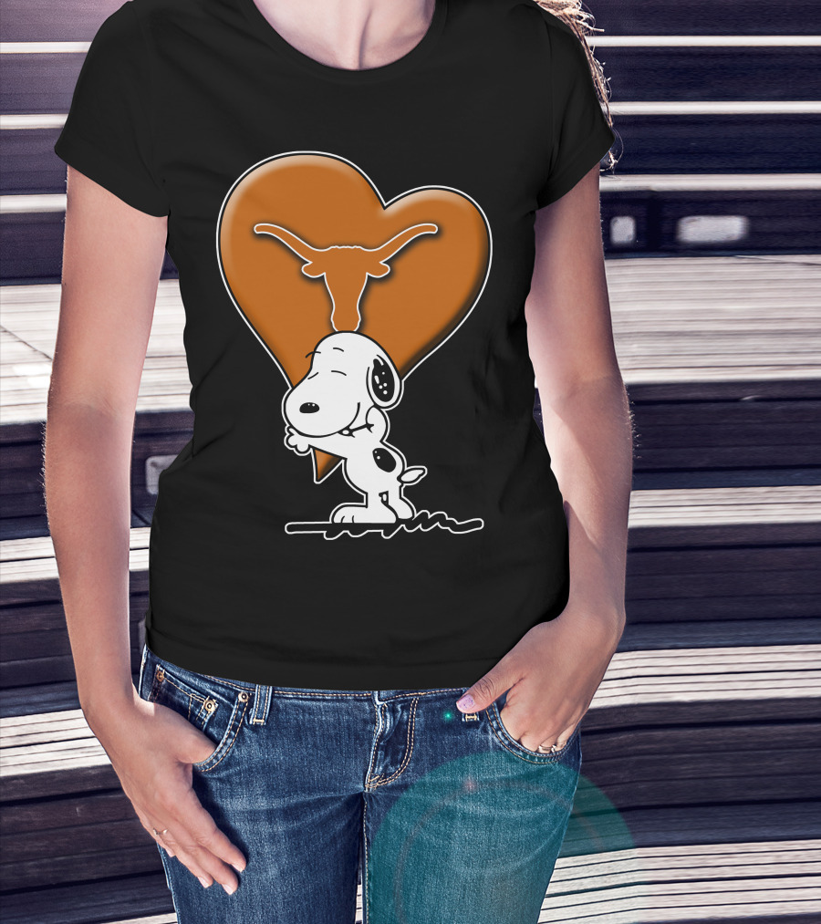 Snoopy Love Texas Longhorns Heart Snoopy Hug T-Shirt