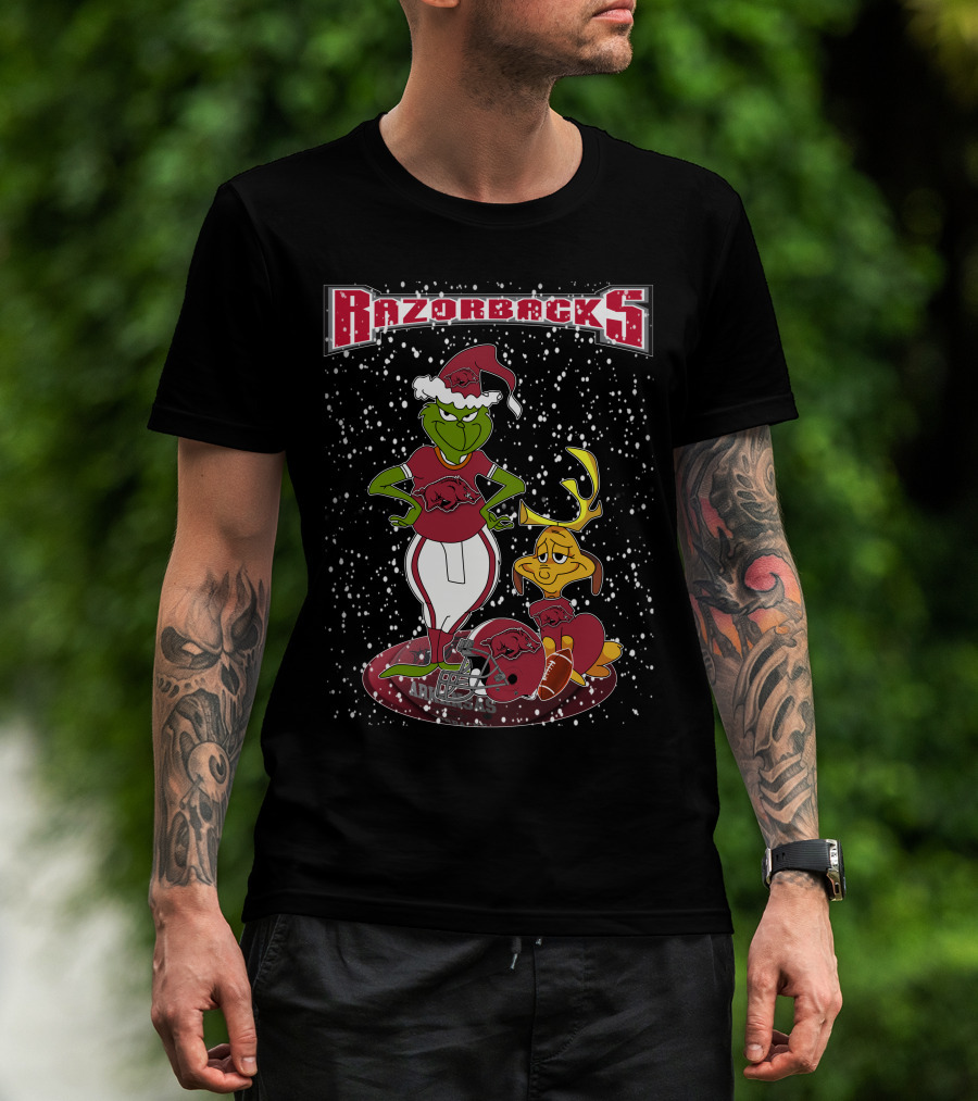 Grinchxmas Arkansas Razorbacks Snowy Holiday Scene T-Shirt