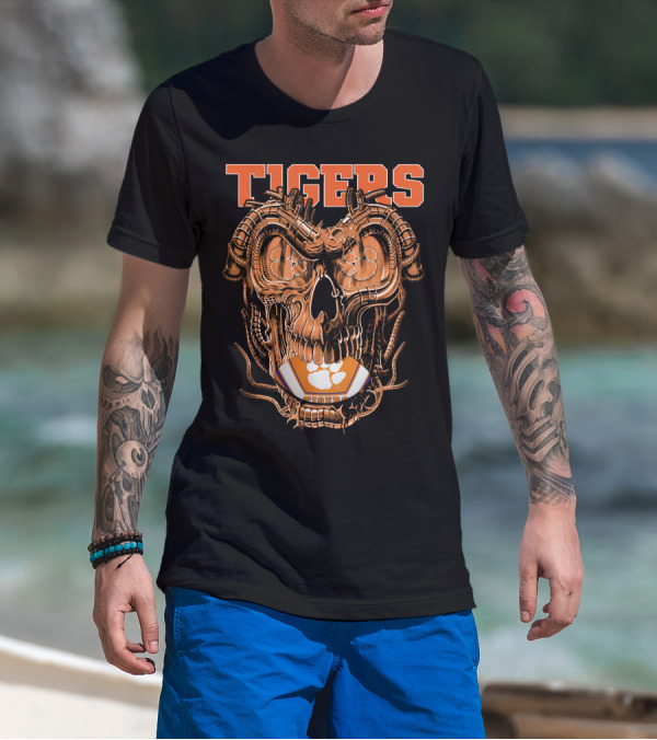 Clemson Tigers Mechanical Dragonskull With Football Elements T-Shirt