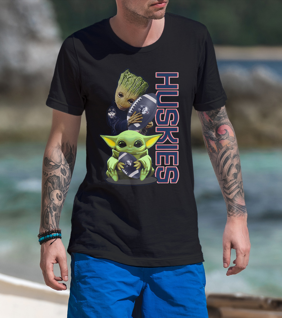 Grzd Connecticut Huskies Groot And Baby Yoda Football Team Spirit T-Shirt