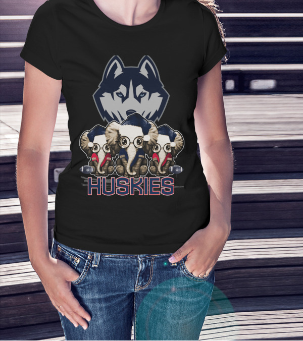 Elephant Xmas Connecticut Huskies Trio With Santa Hats And Glasses T-Shirt