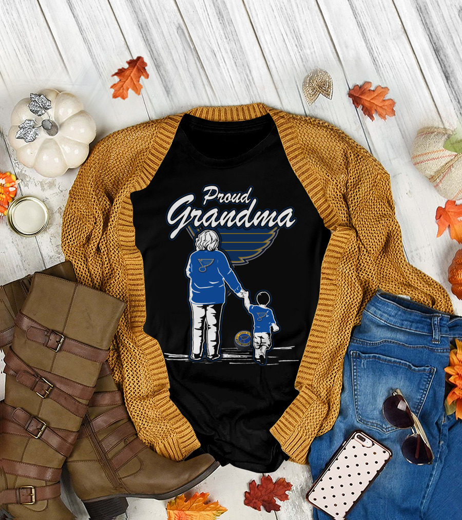 Proud Grandma St. Louis Blues Hockey Family Fan T-Shirt