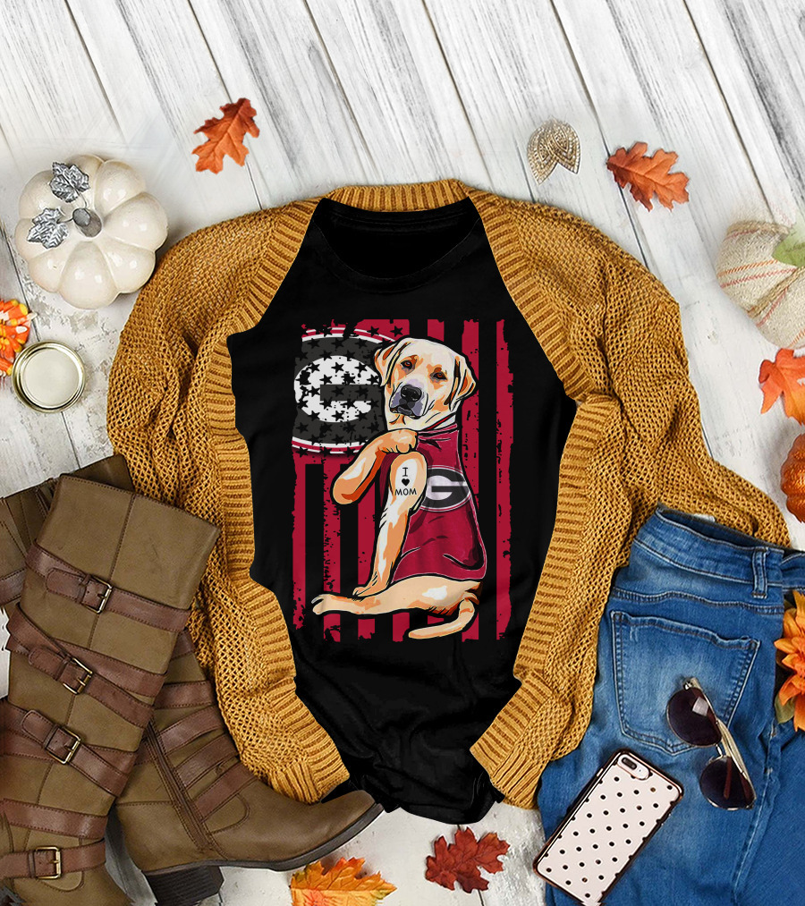 Labrador Retriever Wearing Georgia Bulldogs Vest with I Love Mom Patch T-Shirt