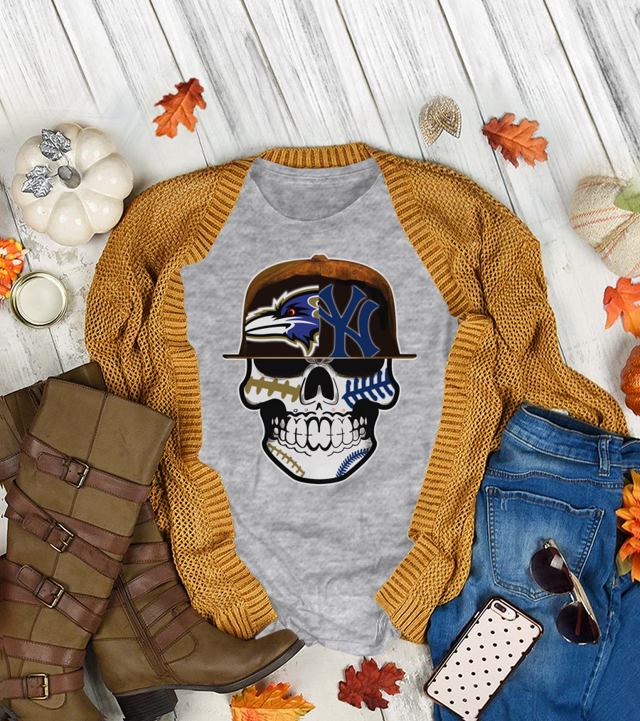 Baltimore Ravens New York Yankees Skull Hat T-Shirt