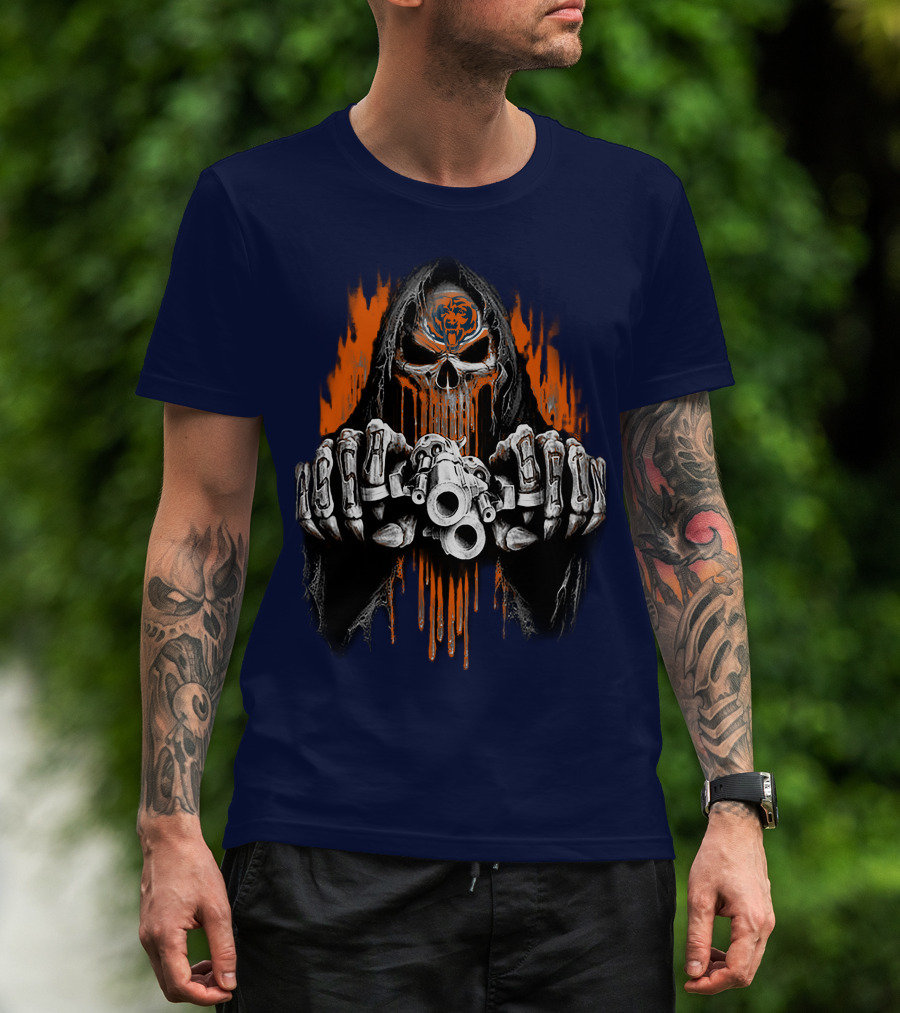 Chicago Bears Grim Reaper Skull With Orange Flames And Skull Knuckles T-Shirt
