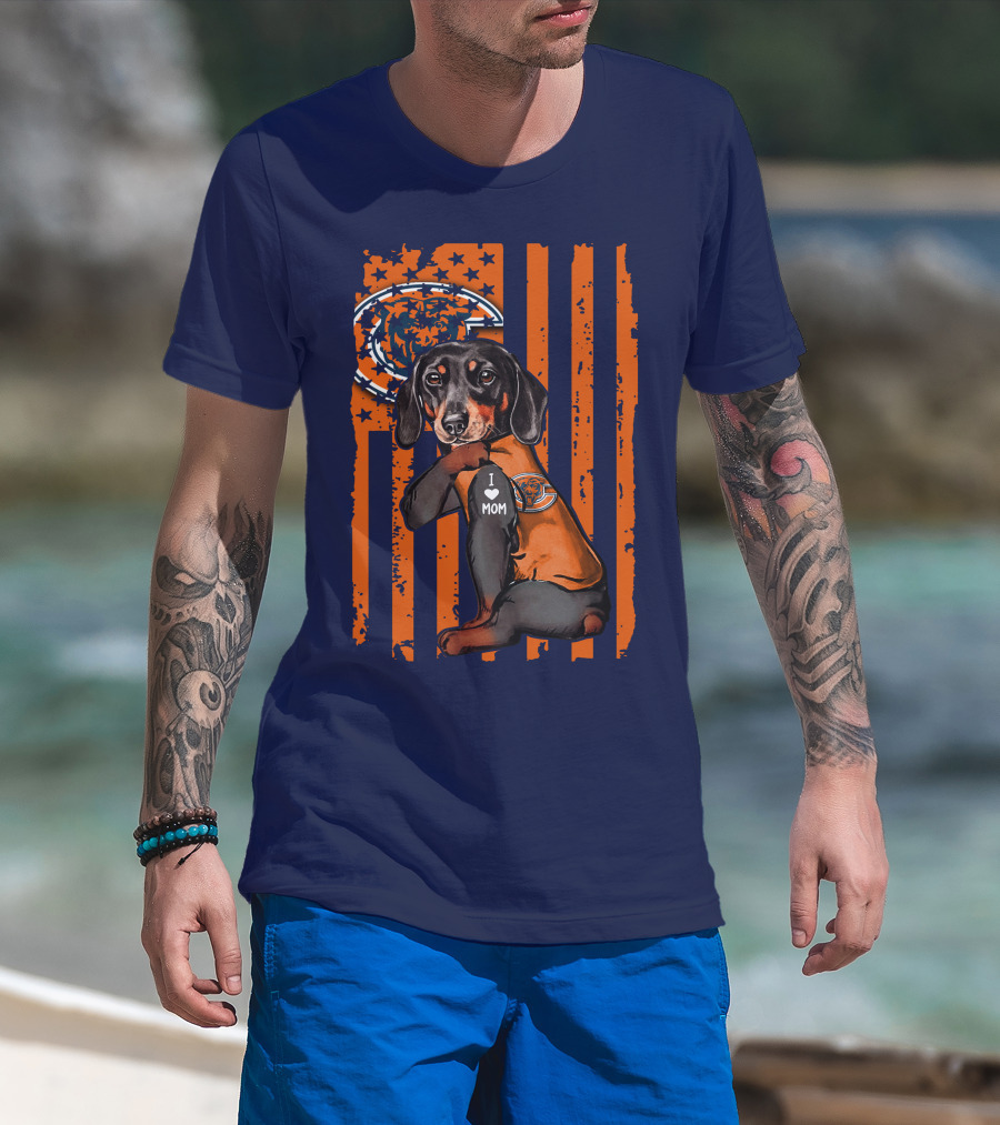 Dachshund I Love Mom Chicago Bears Fan Orange Flag T-Shirt