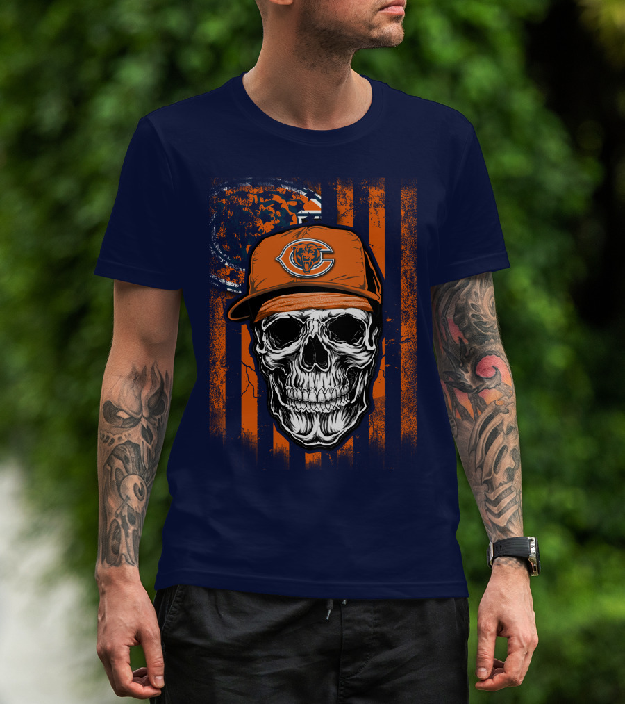 Skull V1 Chicago Bears Fan Skull Wearing Team Cap With Logo And Flag T-Shirt