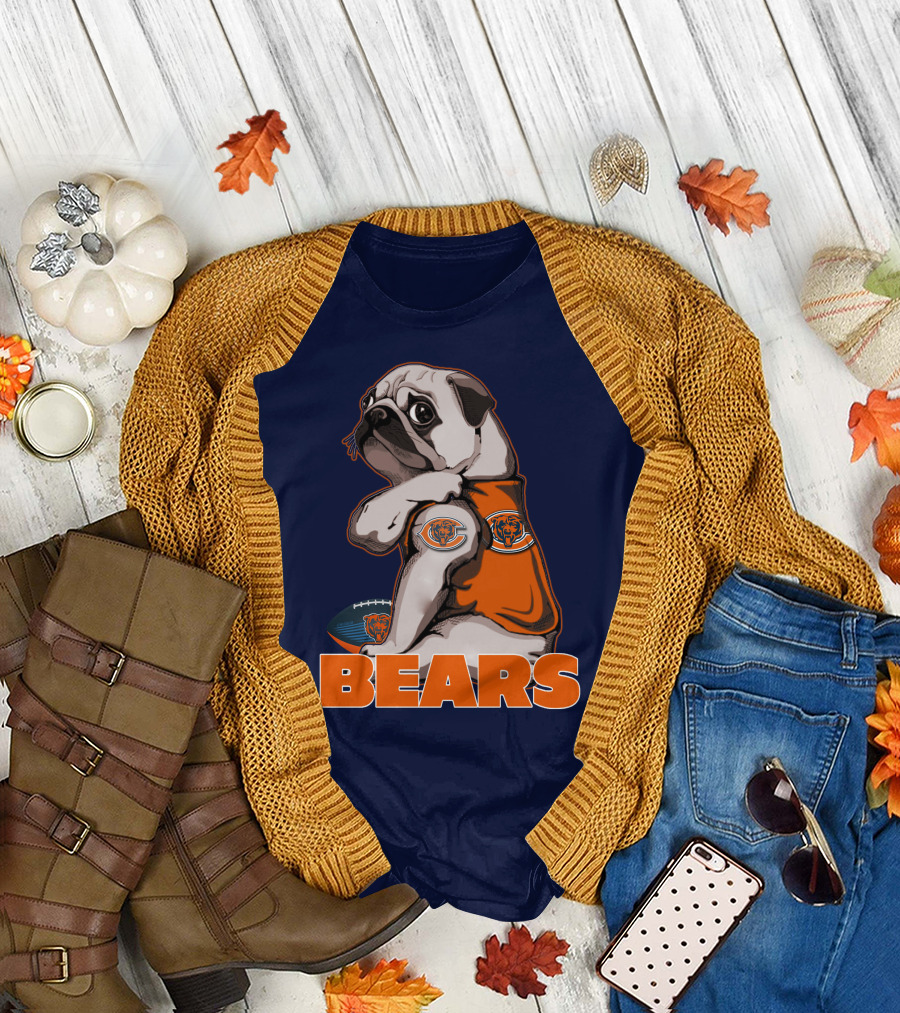 Pug Chicago Bears Football Fan with Team T-Shirt