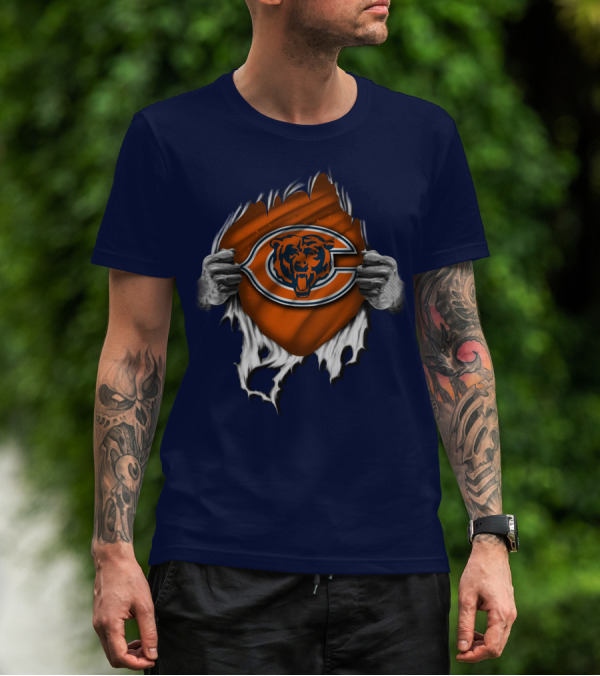 Torn CHICAGO BEARS Logo With Rip Effect Hands T-Shirt