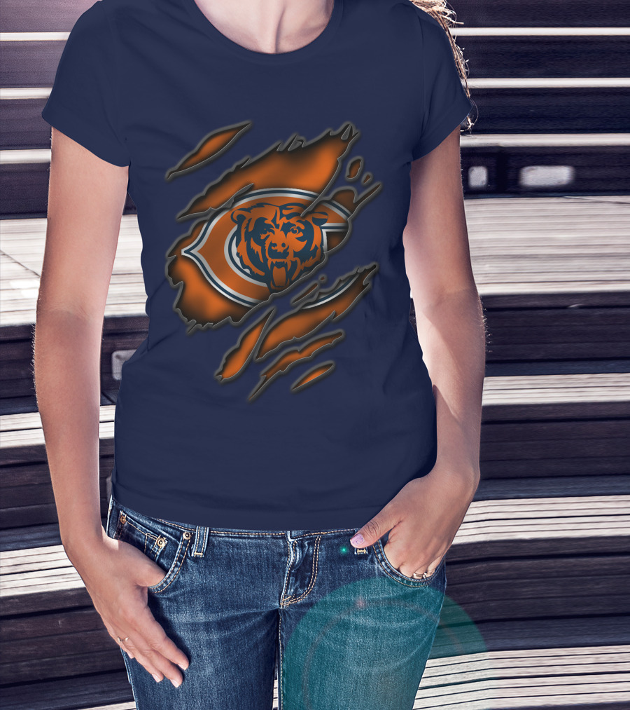 Torn Chicago Bears Logo With Bear Face And Claw Marks T-Shirt