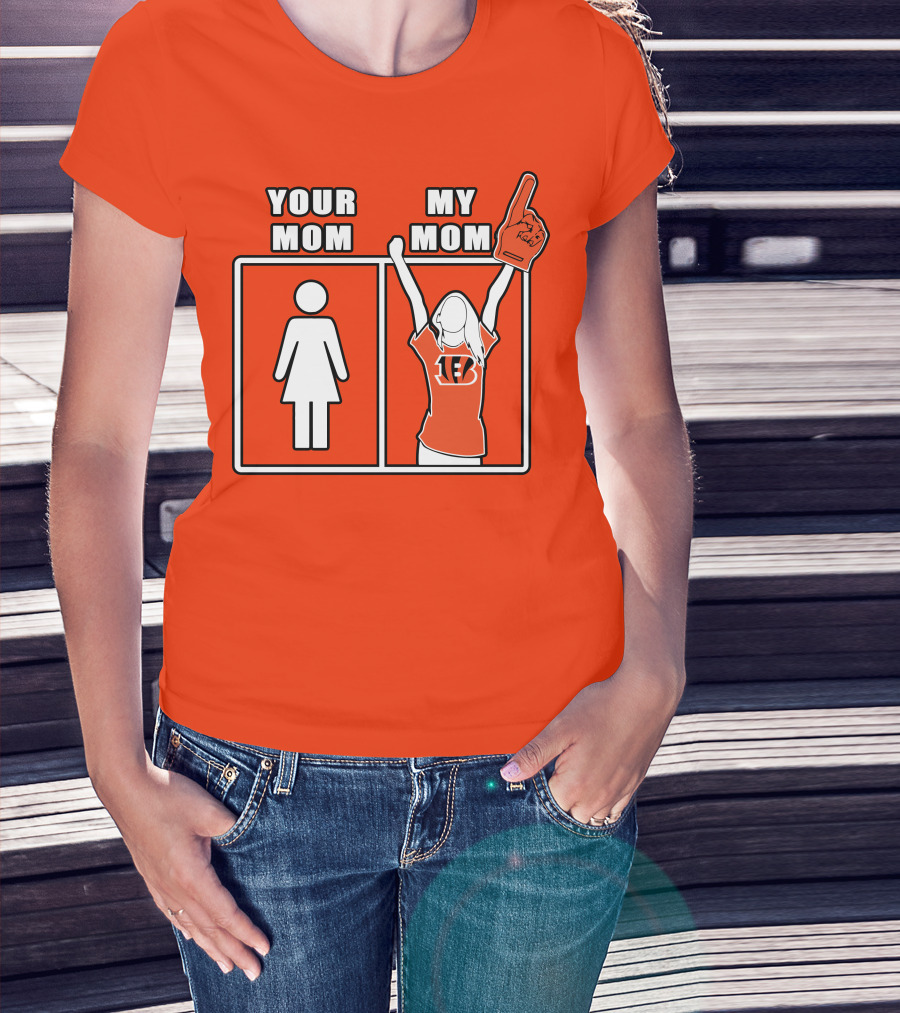 Cincinnati Bengals 30 Your Mom My Mom Bengals Fan Foam Finger T-Shirt