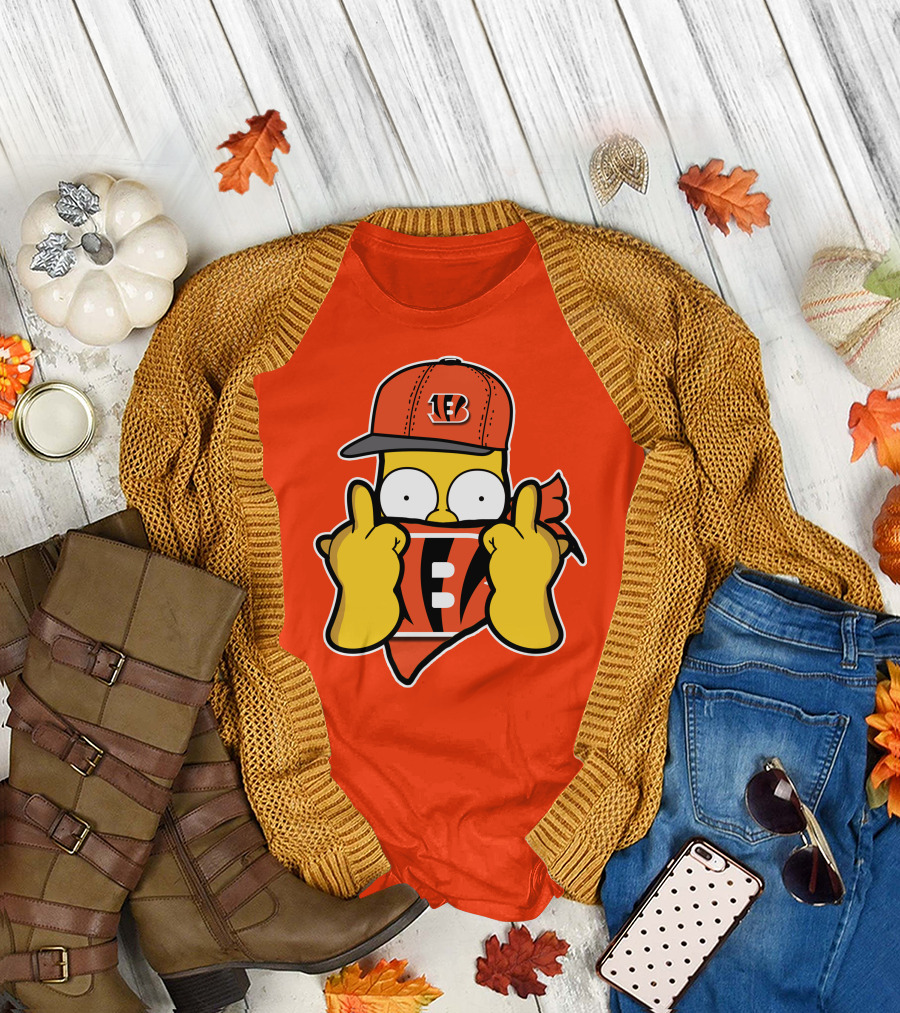 Cincinnati Bengals Fan Cartoon Character With Logo Cap And Scarf T-Shirt