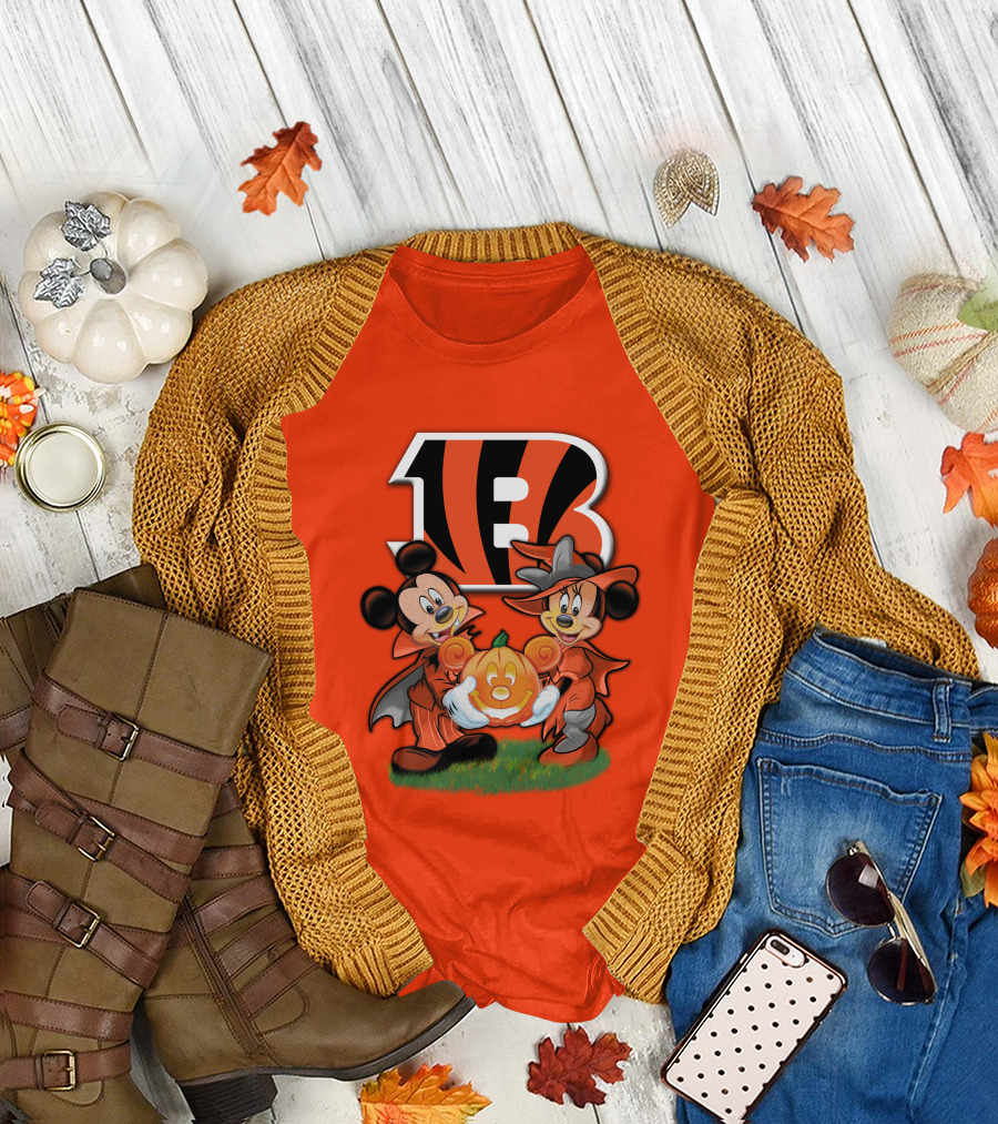 Cincinnati Bengals Halloween Mickey Minnie Pumpkin T-Shirt
