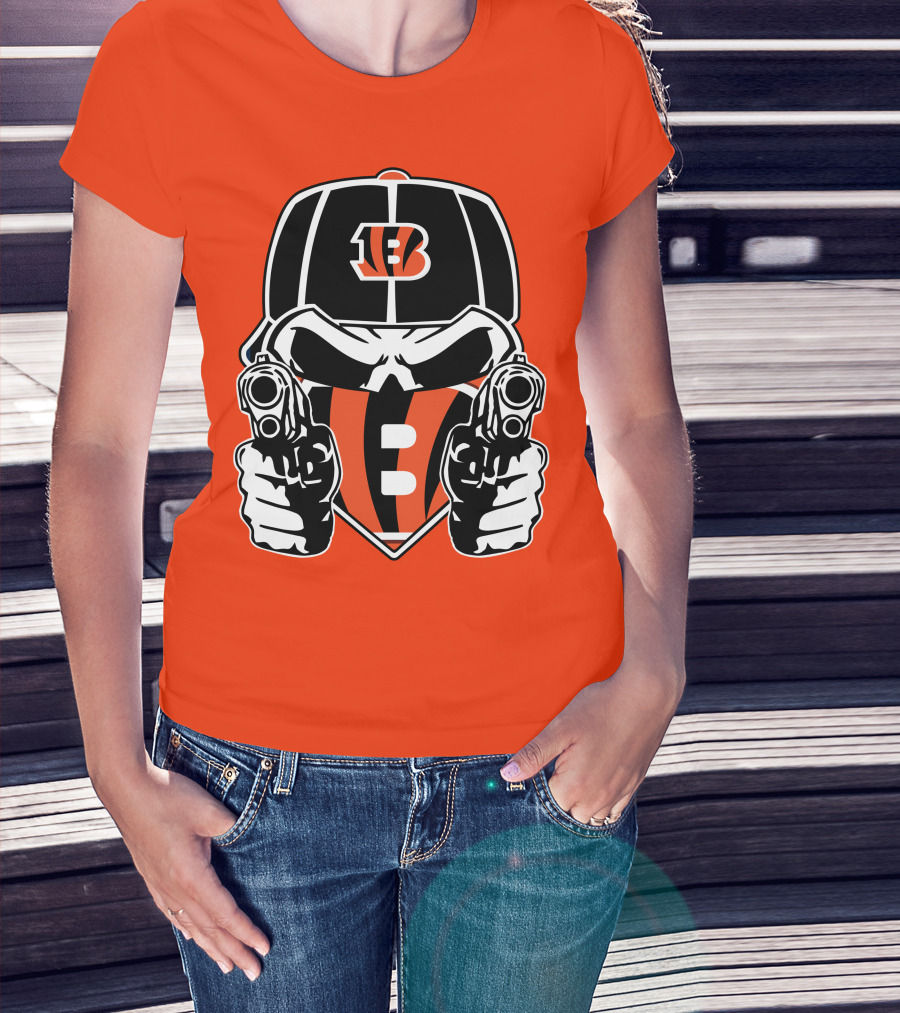 Cincinnati Bengals Armed Skeleton Illustration With Team Helmet T-Shirt
